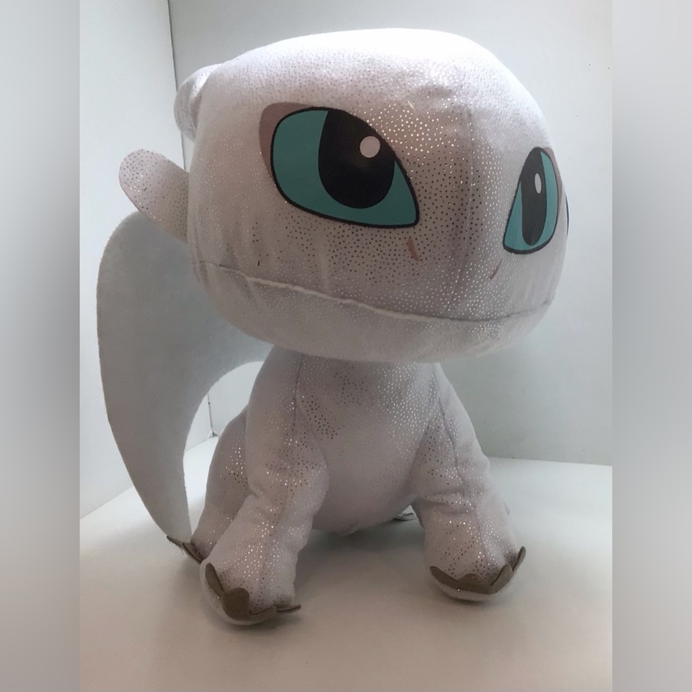How To Train Your Dragon, The Hidden World , Light Fury With Tag, 13 Inches Tall
